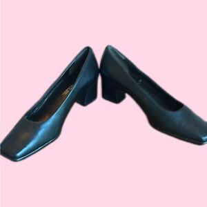 AEROSOLES Black Block Heel Pumps with Square Toe